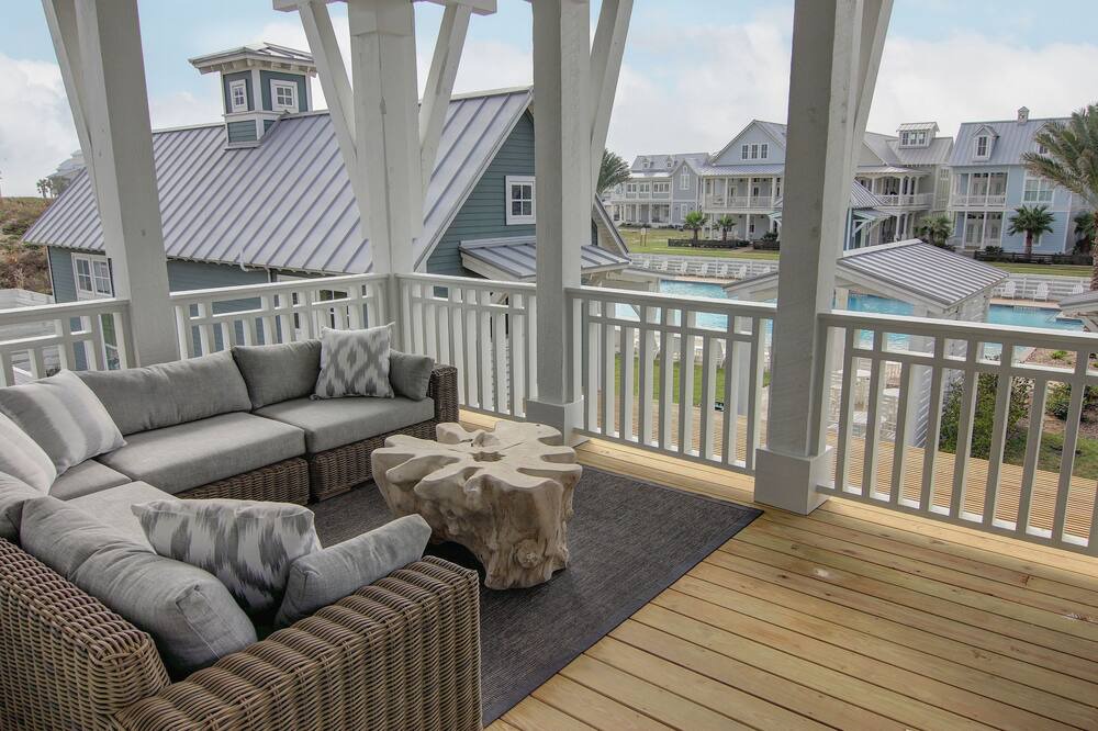 Photo of Patio Balcony in Cinnamon Shore