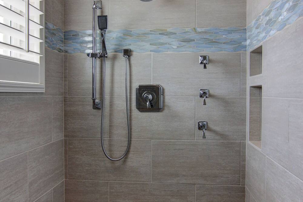 Photo of Bathroom in Cinnamon Shore