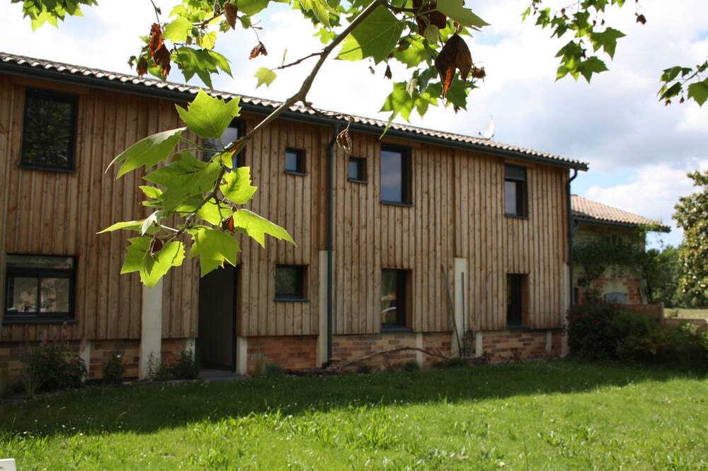 Photo of Outdoor in Sainte-Helene