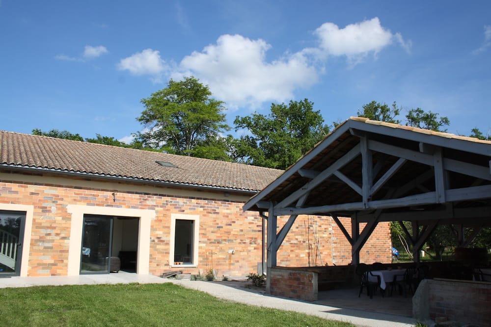 Photo of Outdoor in Sainte-Helene