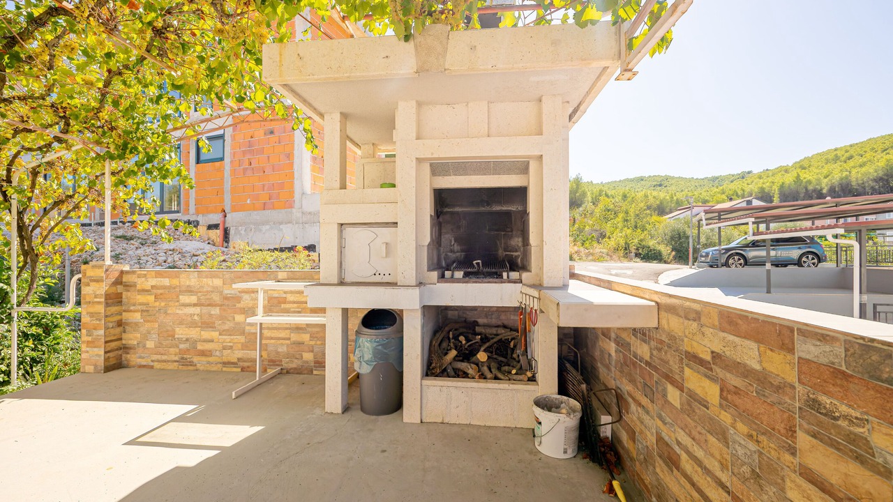 Photo of Outdoor in Slatine