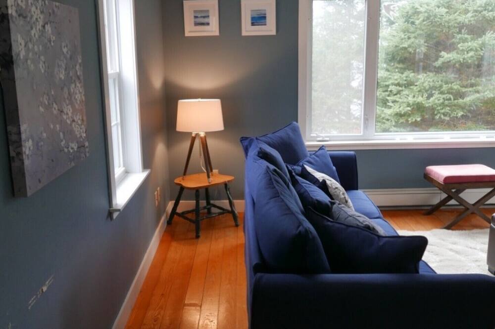 Photo of Livingroom in Indian Harbour