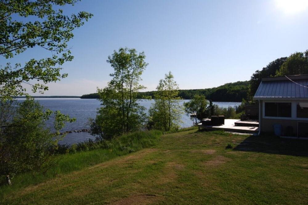 Photo of Outdoor in Guerin