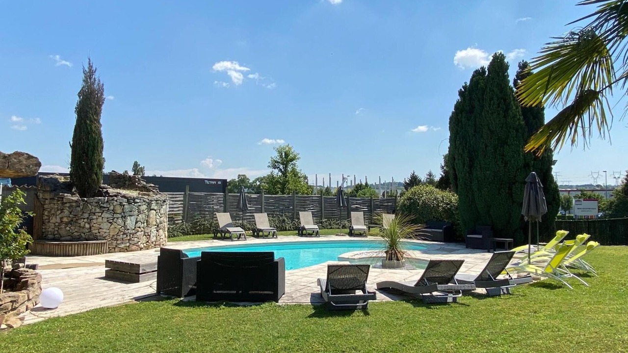 Photo of Outdoor in Chesnes