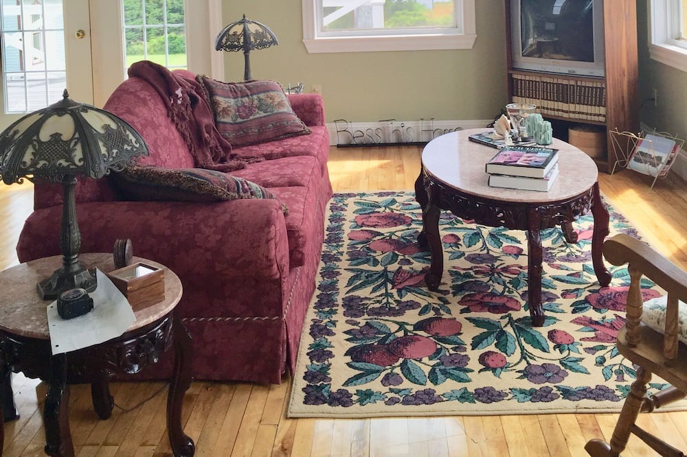 Photo of Livingroom in Port Hood