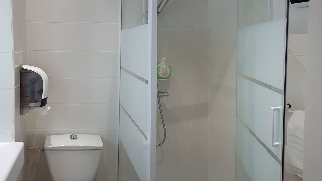 Photo of Bathroom in Perouges