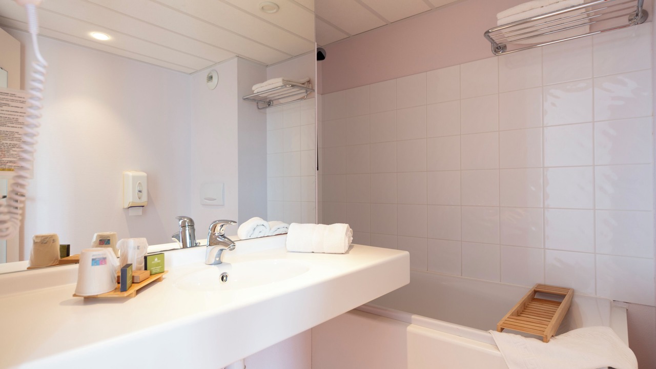 Photo of Bathroom in Cohade
