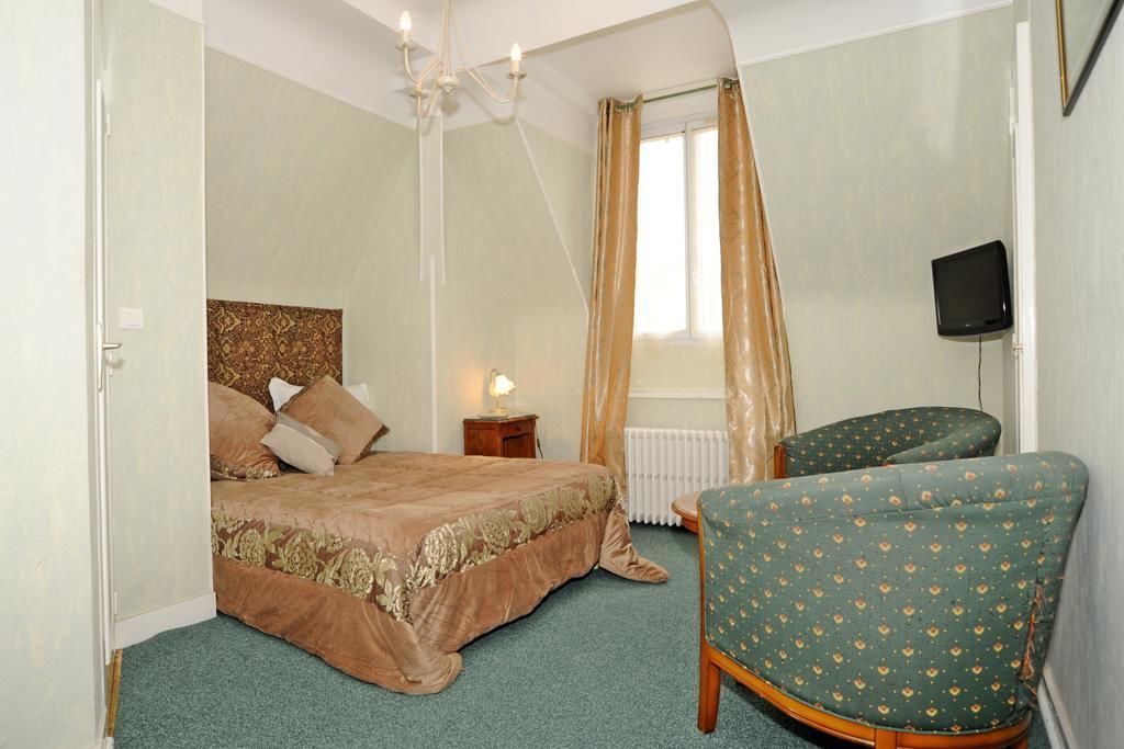 Photo of Bedroom in Sully-sur-Loire