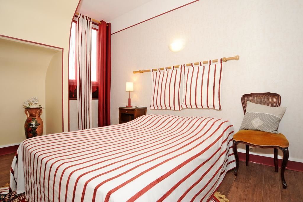 Photo of Bedroom in Sully-sur-Loire