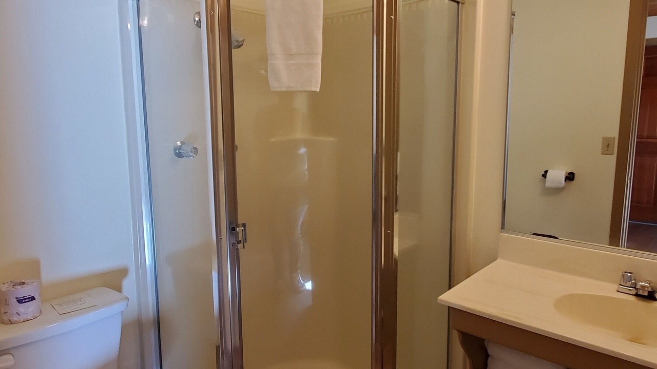 Photo of Bathroom in Kernville