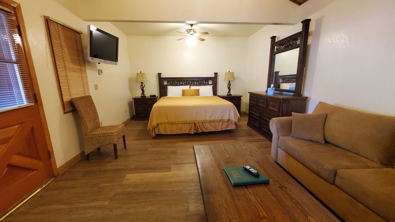 Photo of Livingroom in Kernville