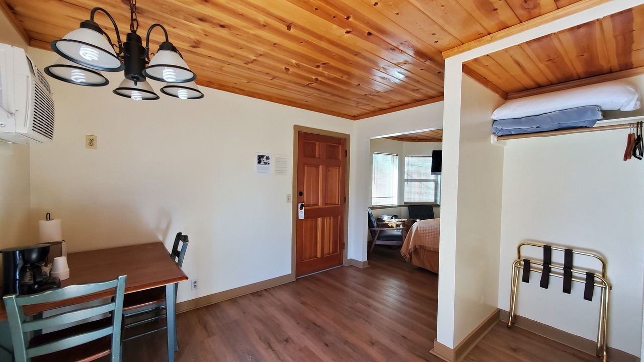 Photo of Bedroom in Kernville