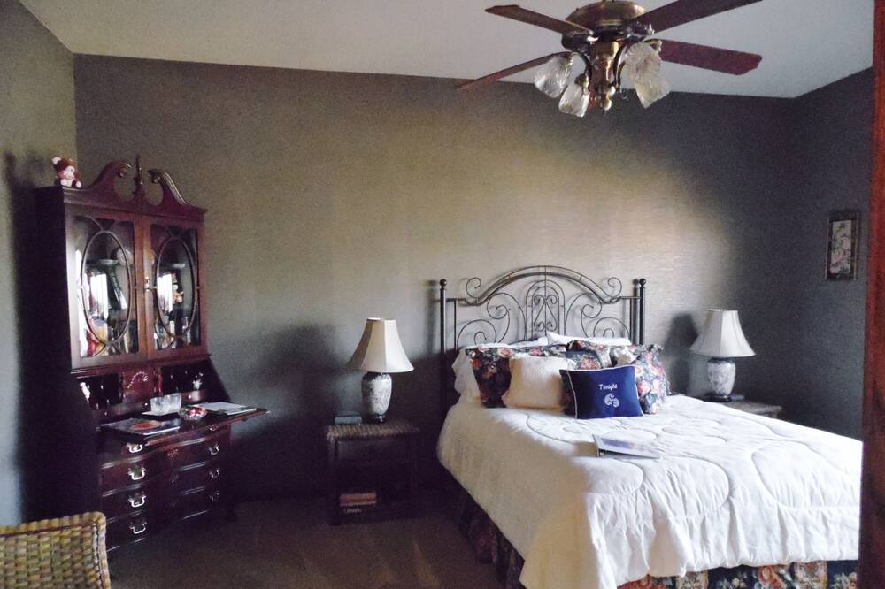 Photo of Bedroom in Bella Vista