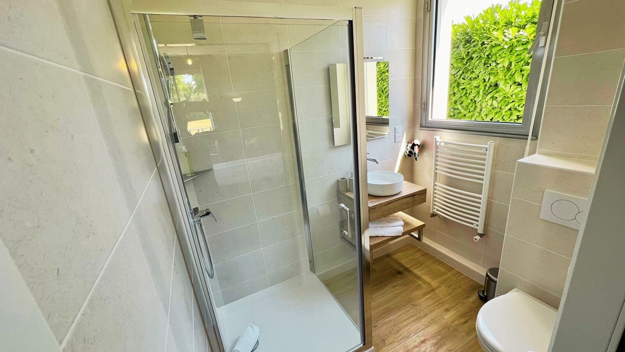 Photo of Bathroom in Saint-Herblain