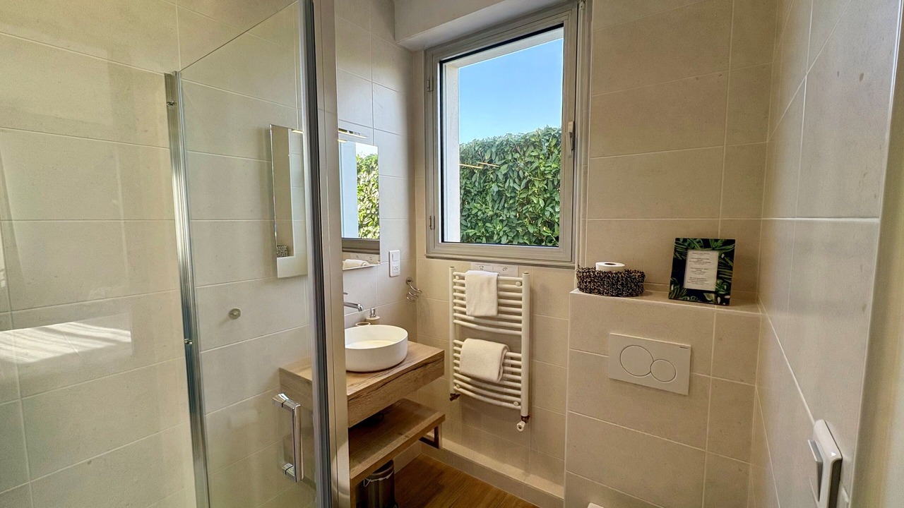 Photo of Bathroom in Saint-Herblain