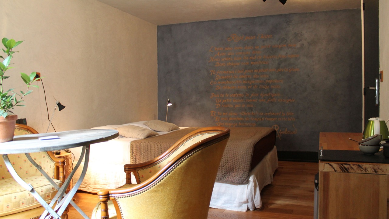 Photo of Bedroom in Charleville-Mezieres