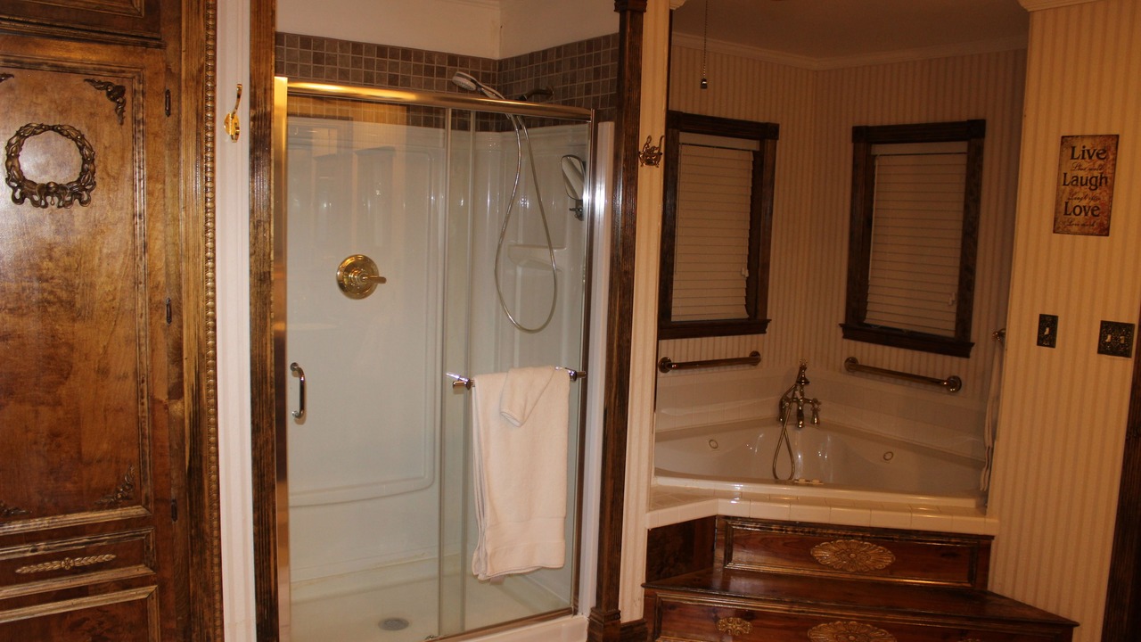 Photo of Bathroom in Voth