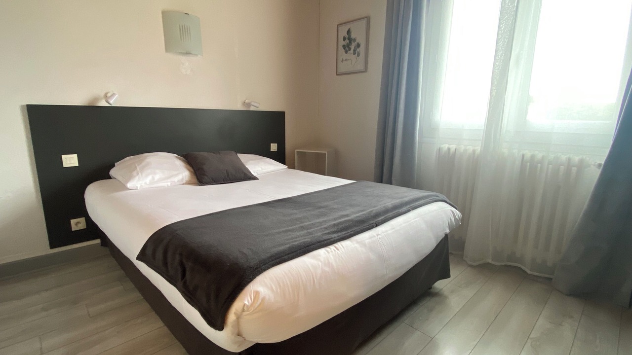 Photo of Bedroom in Lamagistere