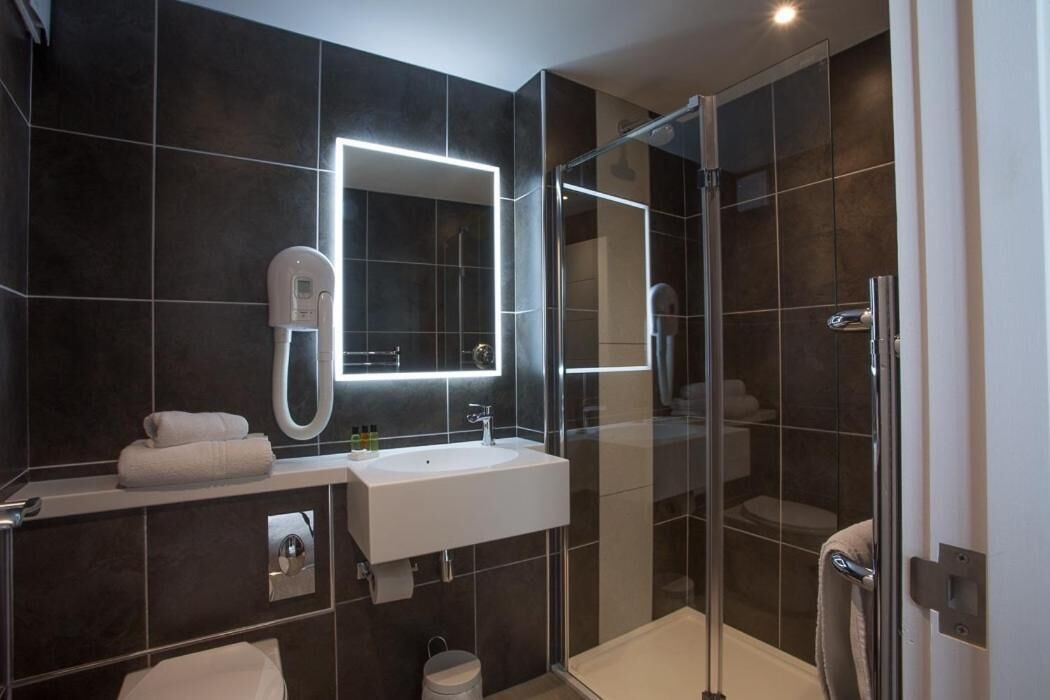 Photo of Others in Kington