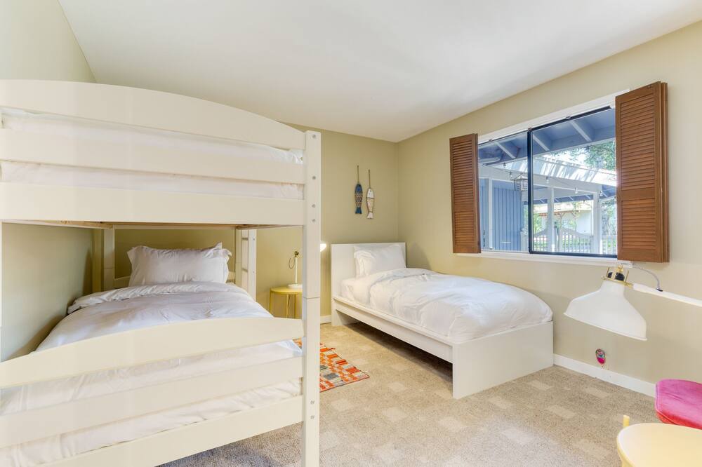 Photo of Others in Greenbank