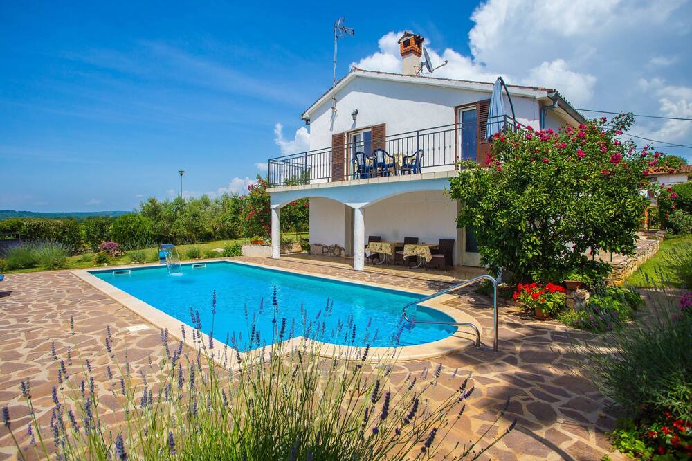 Photo of Outdoor in Baserinka