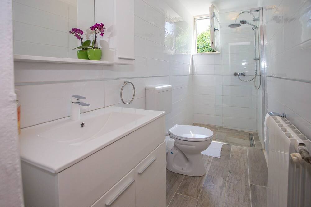 Photo of Bathroom in Baserinka