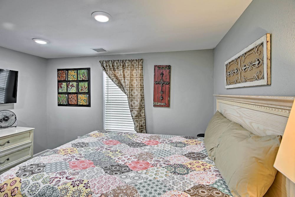 Photo of Bedroom in Broken Arrow