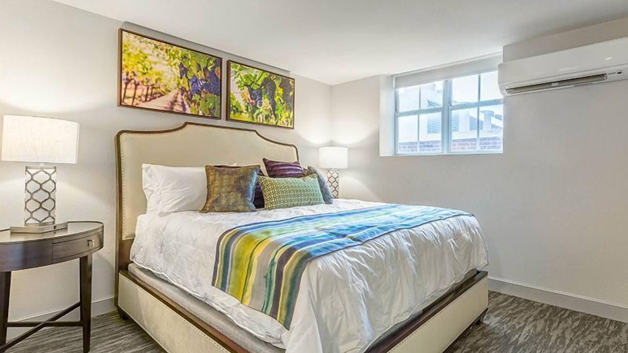 Photo of Bedroom in Downtown