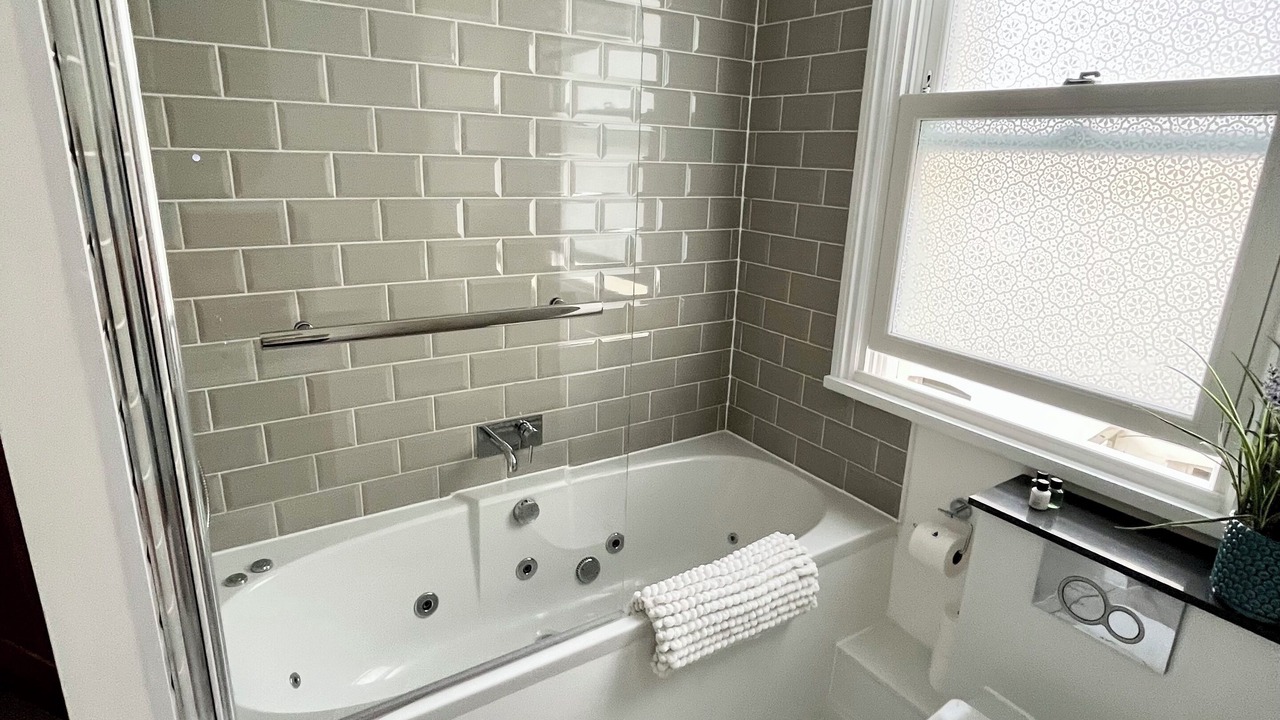 Photo of Bathroom in Newquay City Centre