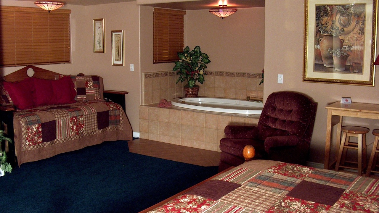 Photo of Bedroom in Running Springs