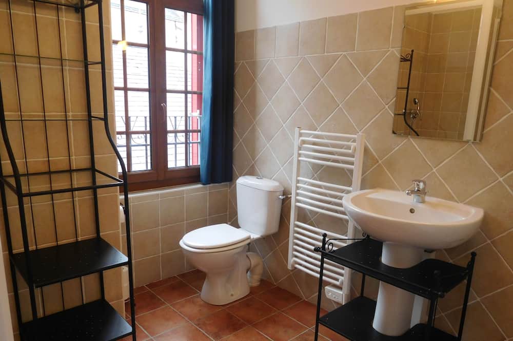 Photo of Bathroom in Cande