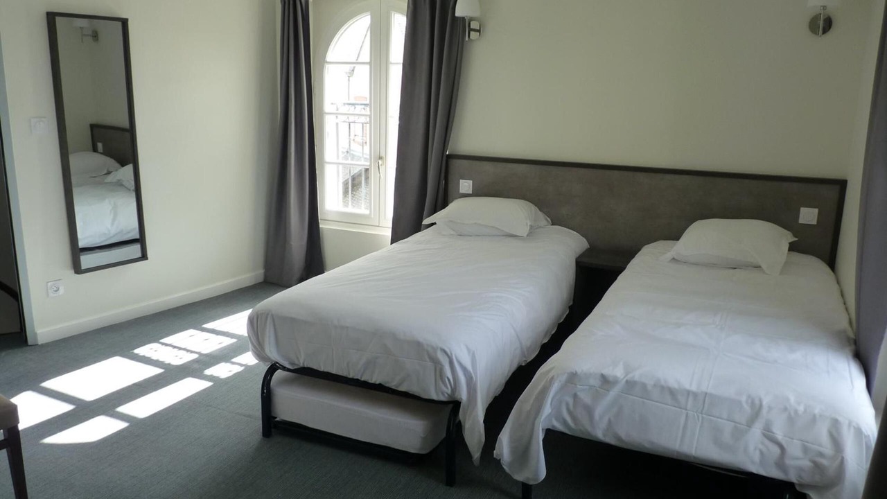 Photo of Bedroom in Chammes