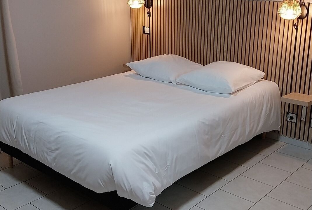 Photo of Bedroom in Beaumont-en-Veron