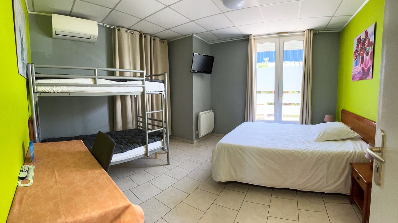 Photo of Bedroom in Beaumont-en-Veron