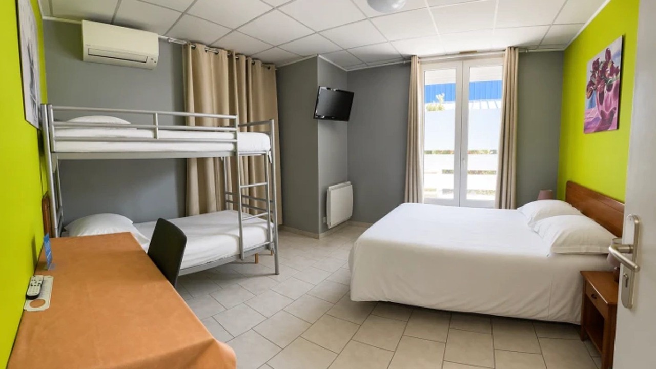 Photo of Bedroom in Beaumont-en-Veron