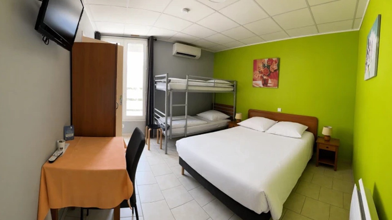 Photo of Bedroom in Beaumont-en-Veron