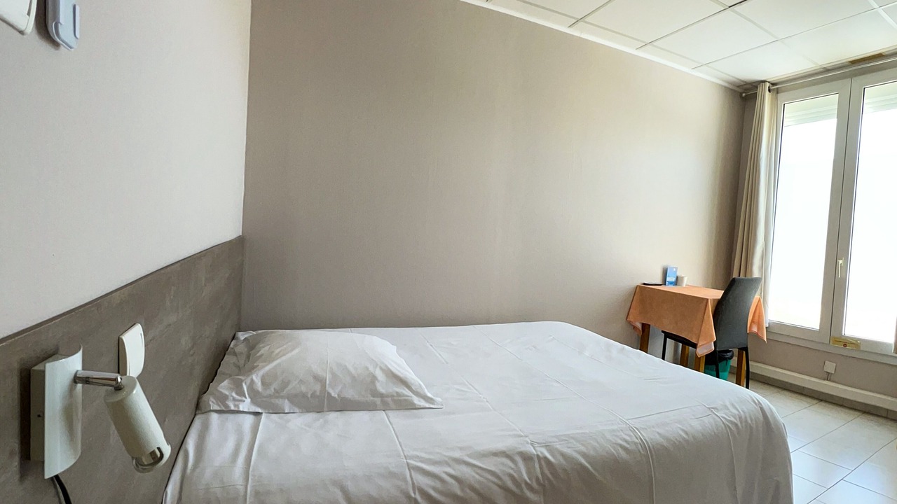 Photo of Bedroom in Beaumont-en-Veron