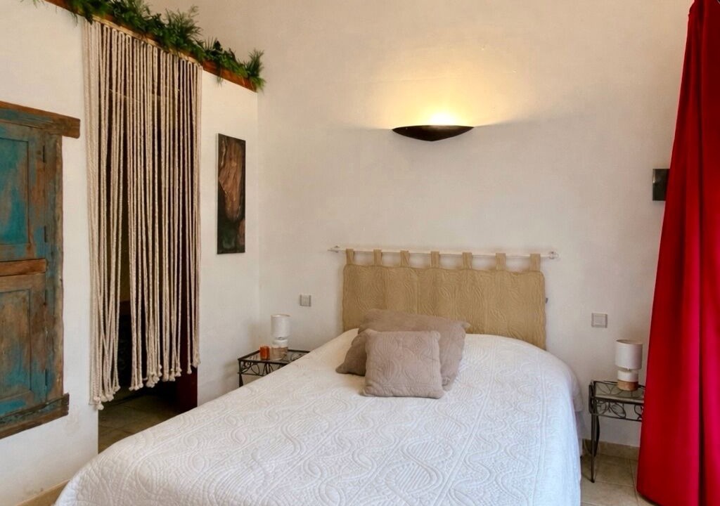 Photo of Bedroom in Moules-et-Baucels