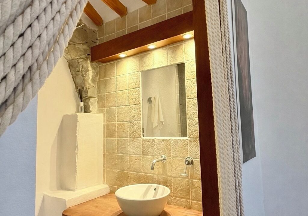 Photo of Bathroom in Moules-et-Baucels
