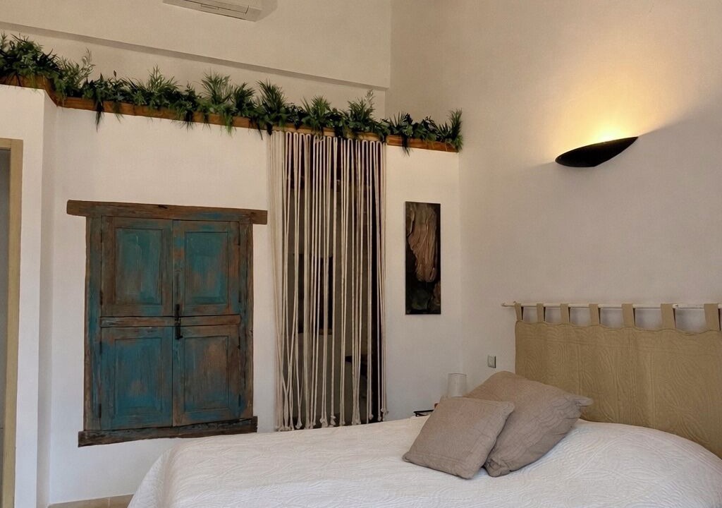 Photo of Bedroom in Moules-et-Baucels