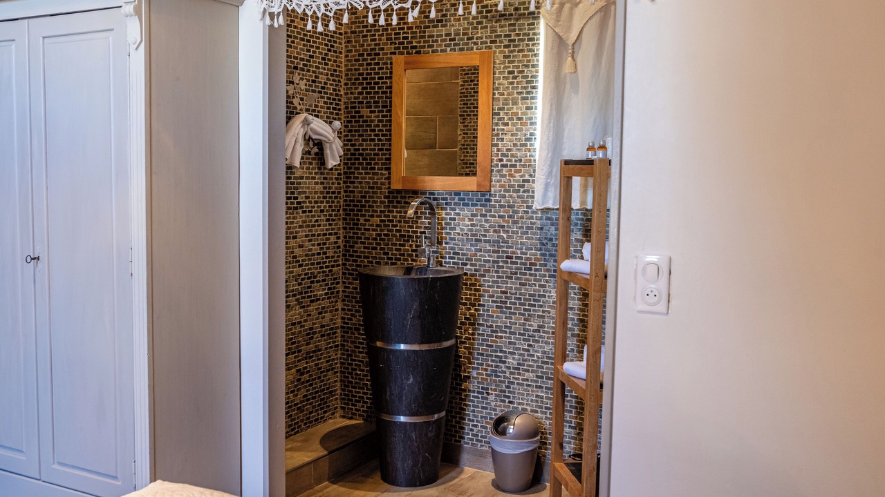 Photo of Bathroom in Moules-et-Baucels