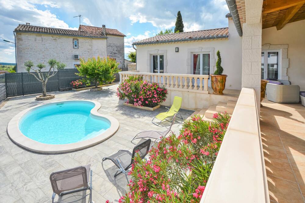 Photo of Outdoor in Barjac