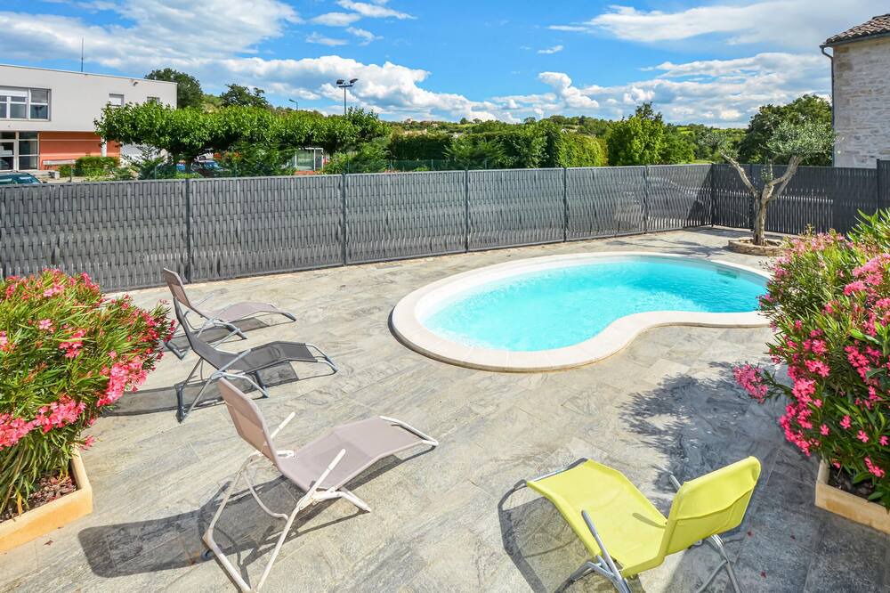 Photo of Outdoor in Barjac