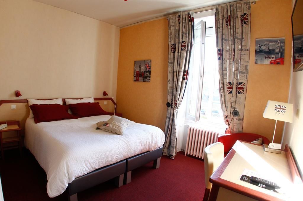 Photo of Bedroom in Lons-le-Saunier