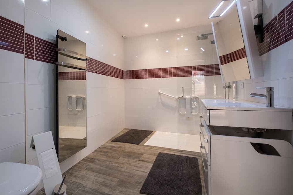 Photo of Bathroom in Fontiers-Cabardes