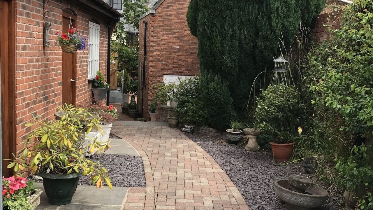 Photo of Outdoor in Longford