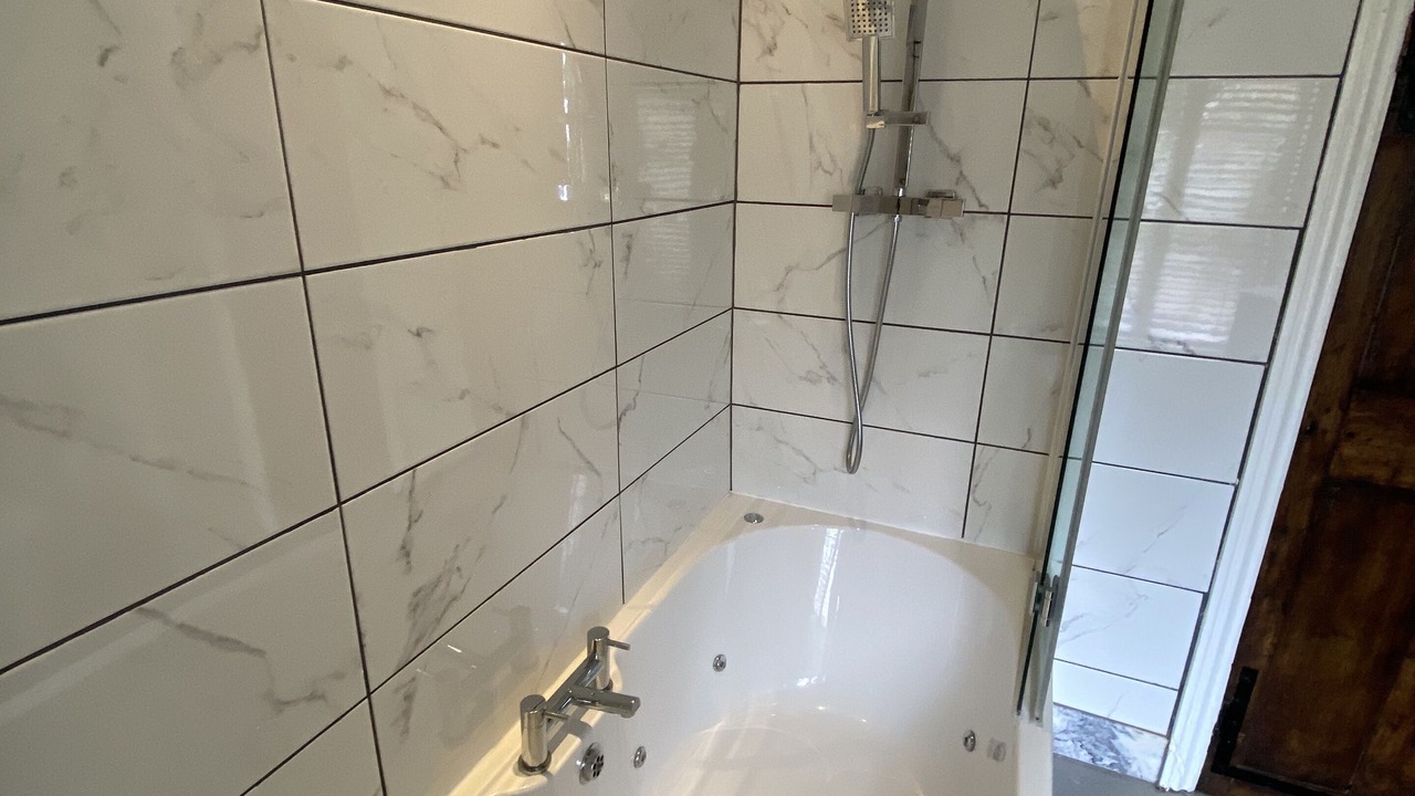 Photo of Bedroom in Longford