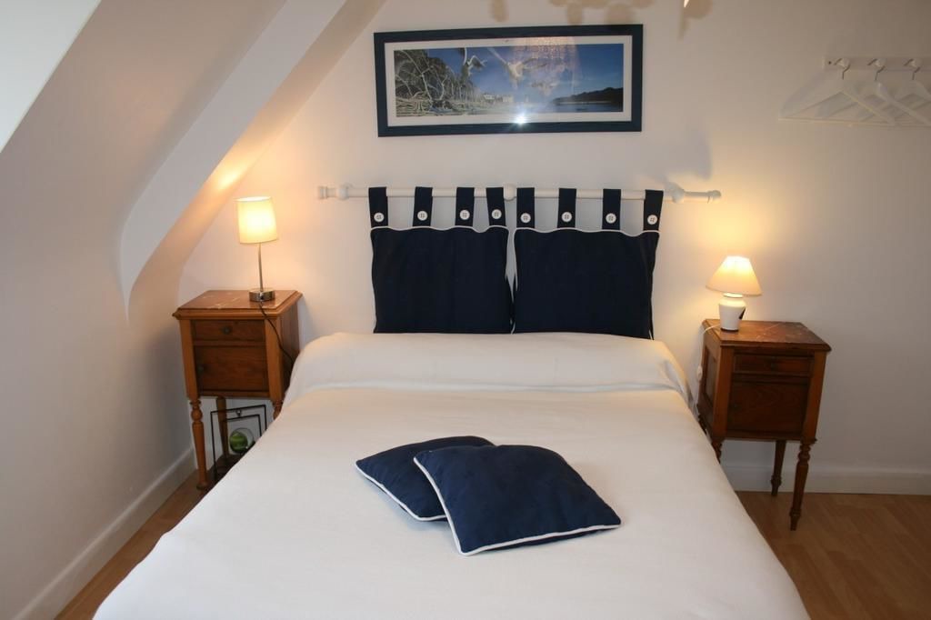 Photo of Bedroom in Plougoulm