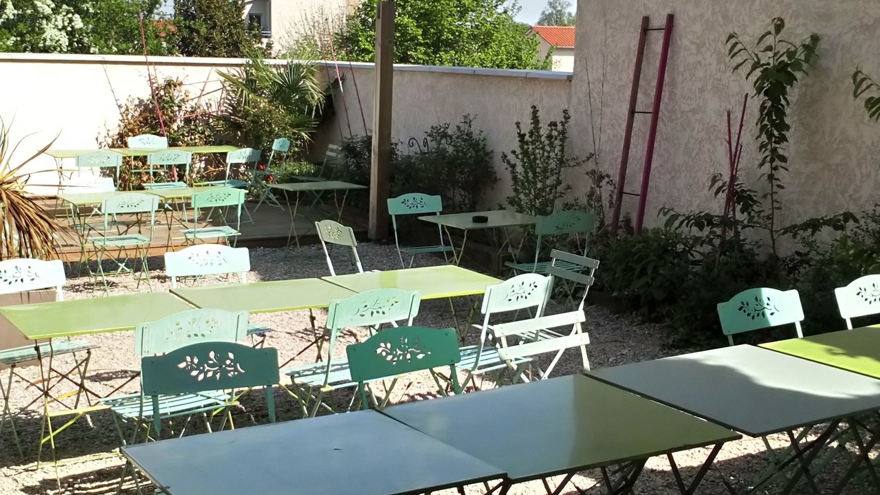 Photo of Patio Balcony in Amberieux-en-Dombes