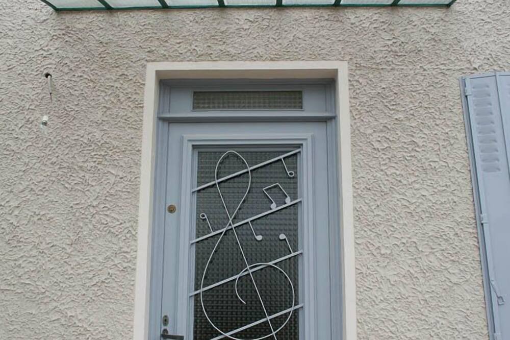 Photo of Outdoor in Civrieux